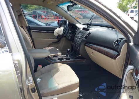 2014 Kia Sorento Lx из США, поврежденный, VIN 5XYKT3A61EG433901